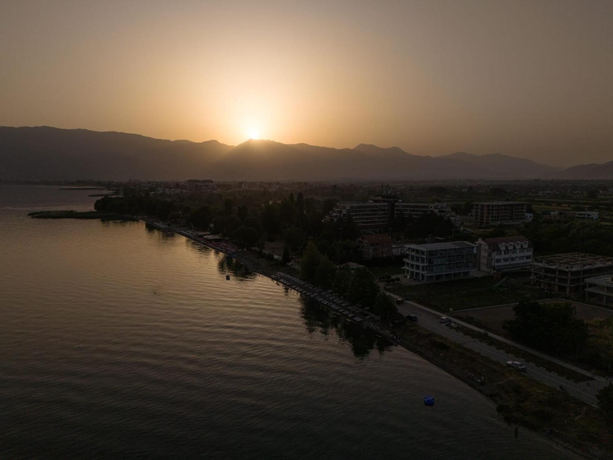 Hotel Ariston Struga Exterior photo